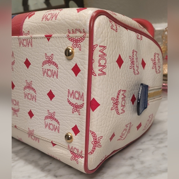 MCM Vicetos Princess Lioness Boston Leather & Suede Bag EUC - Picture 8 of 12